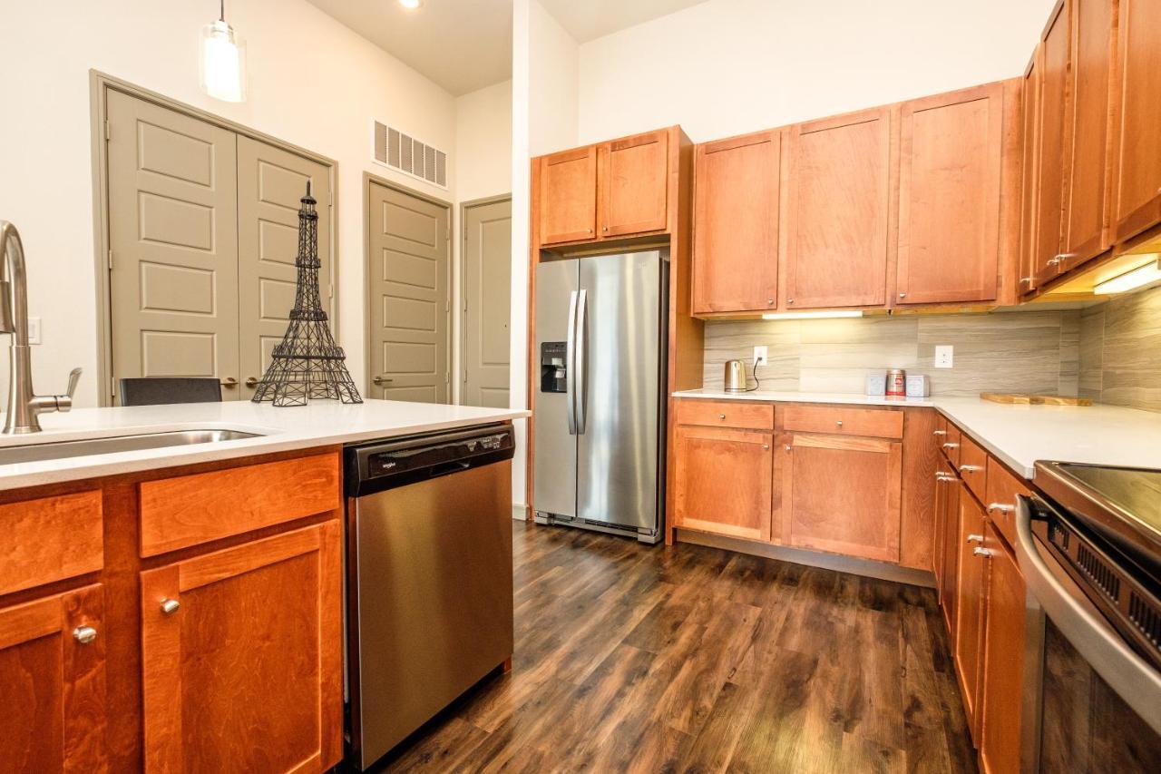 Renu At Downtown Houston Apartment ภายนอก รูปภาพ